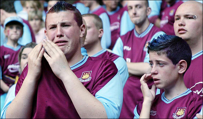 west-ham-fan-crying.jpg